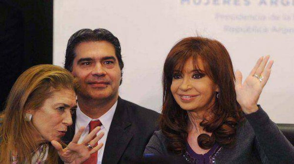 Cristina Kirchner pidi� volcar los ahorros al consumo, en vez de a la compra de d�lares