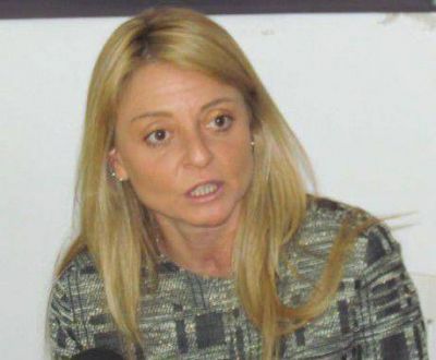 Eliminaci�n de los aplazos: la senadora Baro cuestion� duramente a Scioli