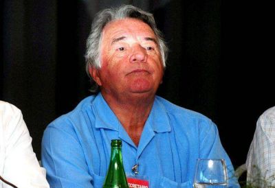 Barrionuevo ataca: 