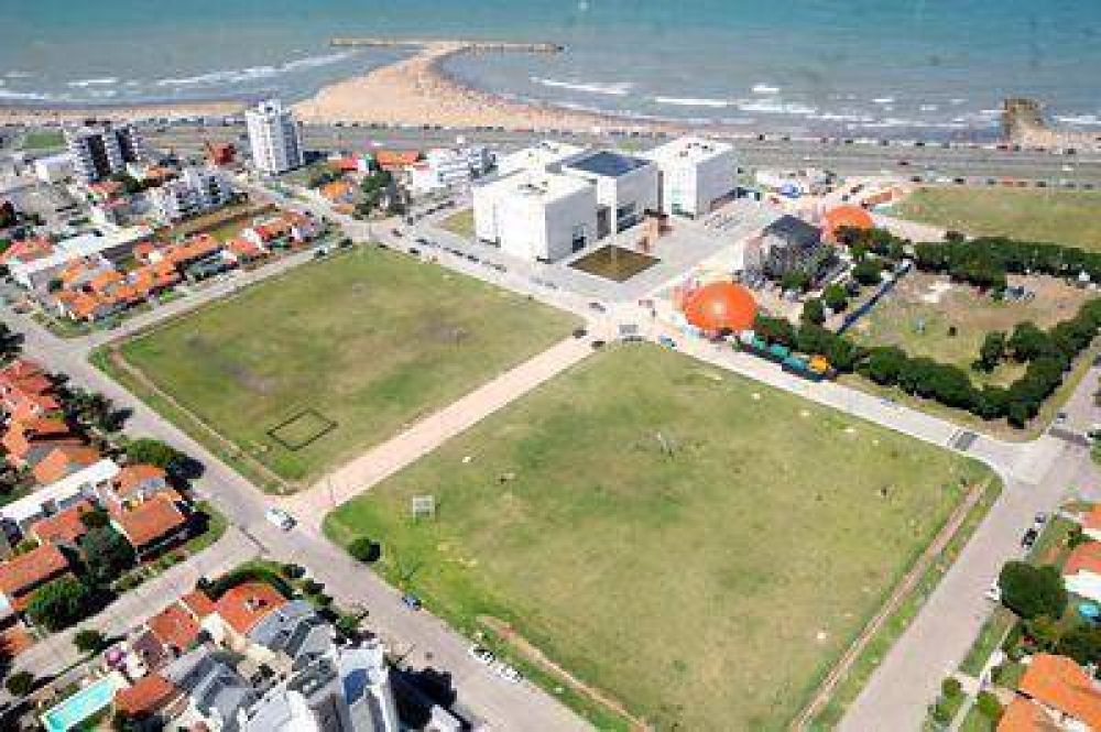 Expropiar�n terrenos aleda�os al MAR para hacer una plaza p�blica