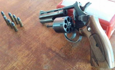 Amenaz� con matarla junto a sus hijos: secuestran un arma