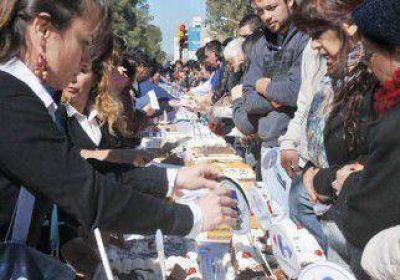 Los festejos arrancaron con m�s de 170 tortas 