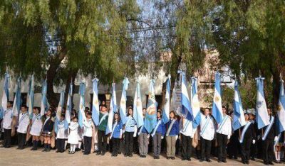 San Juan rindi� homenaje a Domingo Sarmiento con un gran desfile