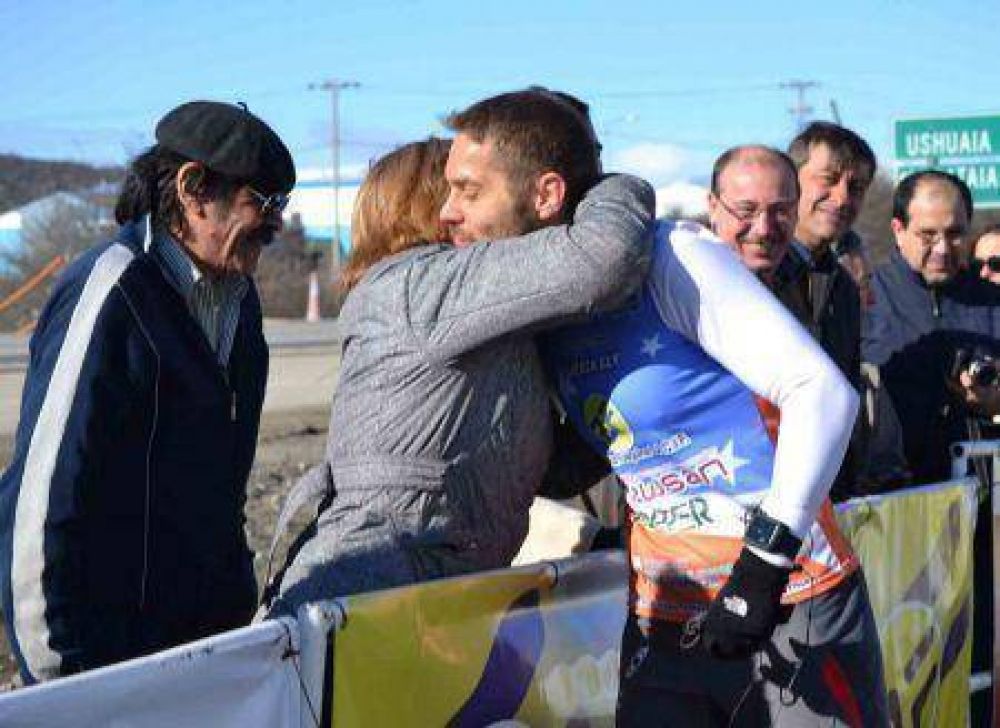 Sciurano pas� Tolhuin y complet� 37 kil�metros en el tercer d�a de marat�n