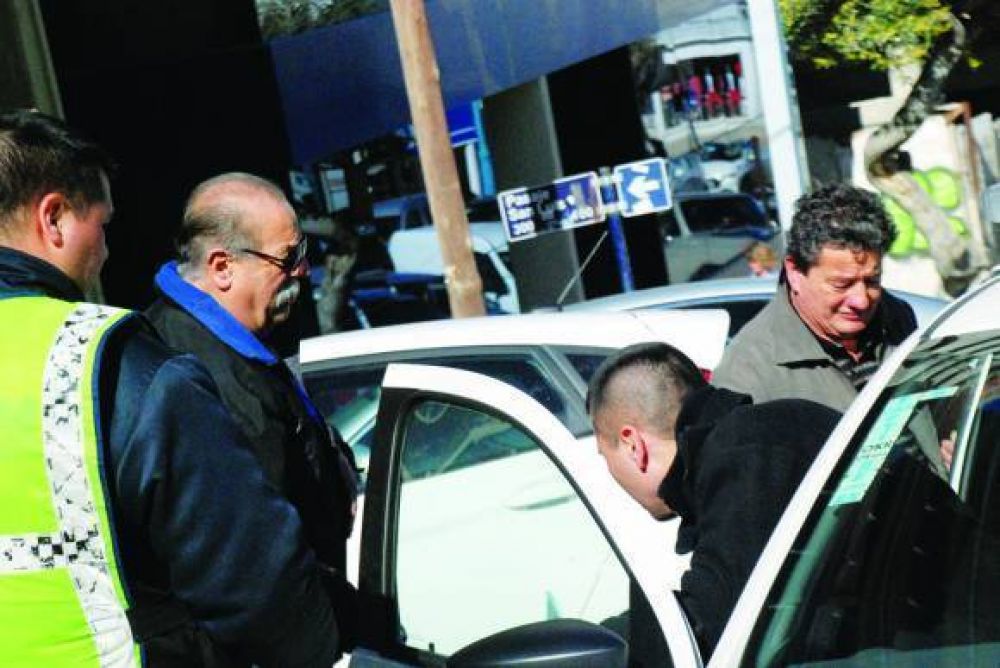 Le robaron $ 800.000 a septuagenario que los hab�a retirado del banco de un plazo fijo