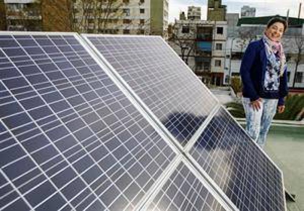La apuesta renovable de usar paneles solares crece en la Ciudad