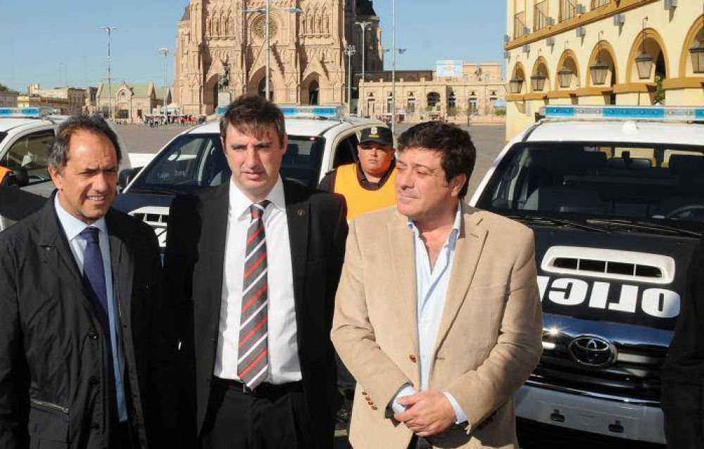 Scioli destac� el �impacto positivo� de las obras en el R�o Luj�n 