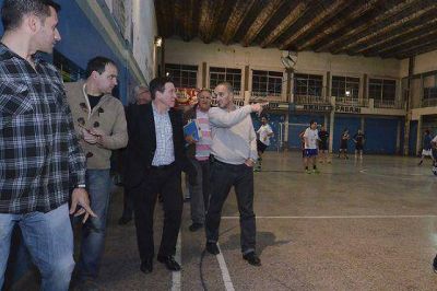 D�AZ P�REZ VISIT� EL CLUB SOCIAL Y DEPORTIVO BELGRANO