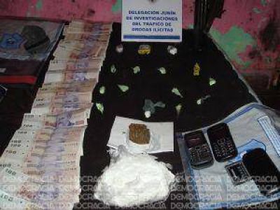 Tra�a droga desde el Bajo Flores para venderla en Chacabuco