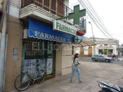 Las farmacias de la ciudad no le cortan el servicio al PAMI