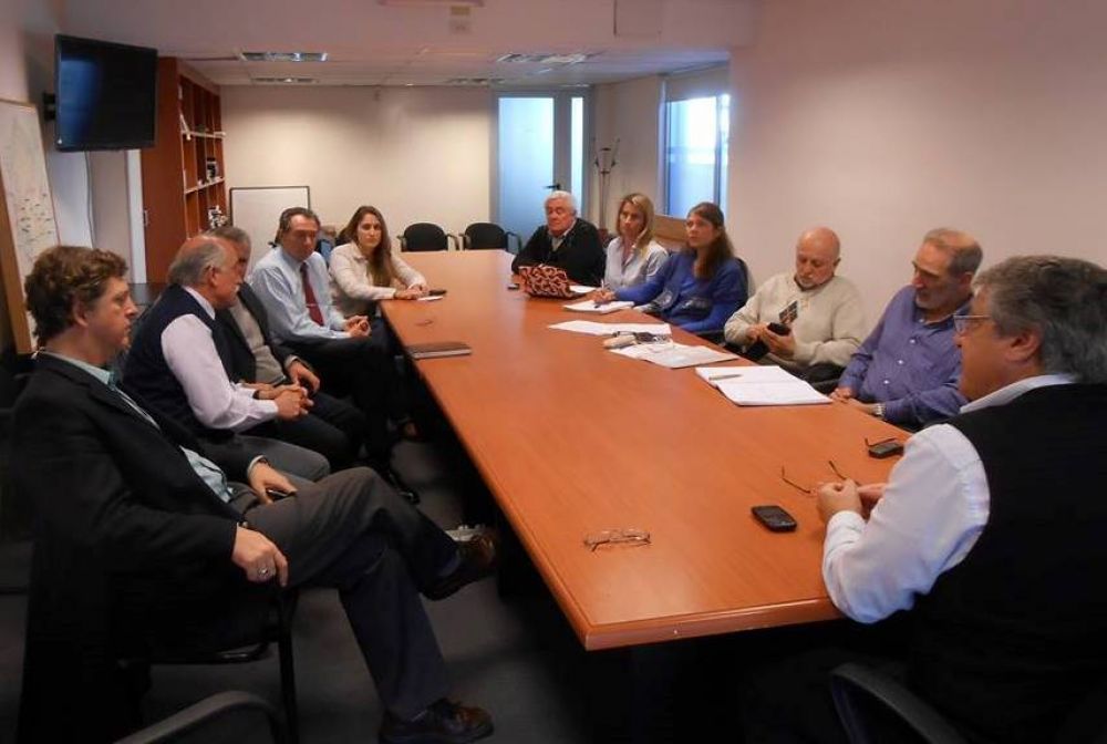 La Defensor�a del Pueblo trabajar� junto al SENASA por la sanidad alimentaria