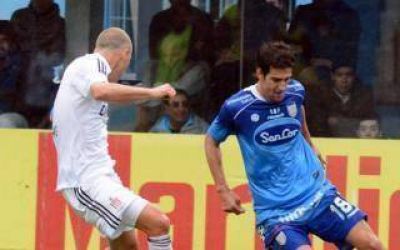 Con un penal inventado, Estudiantes perdi� en Rafaela