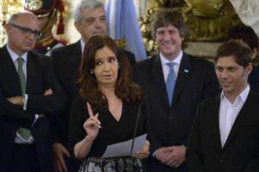El Gobierno ya gast� 26% m�s de lo que previ� para todo el a�o