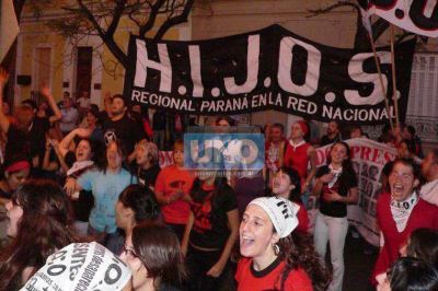 La agrupaci�n HIJOS Regional Paran� pidi� no dilatar m�s la causa �rea Paran�