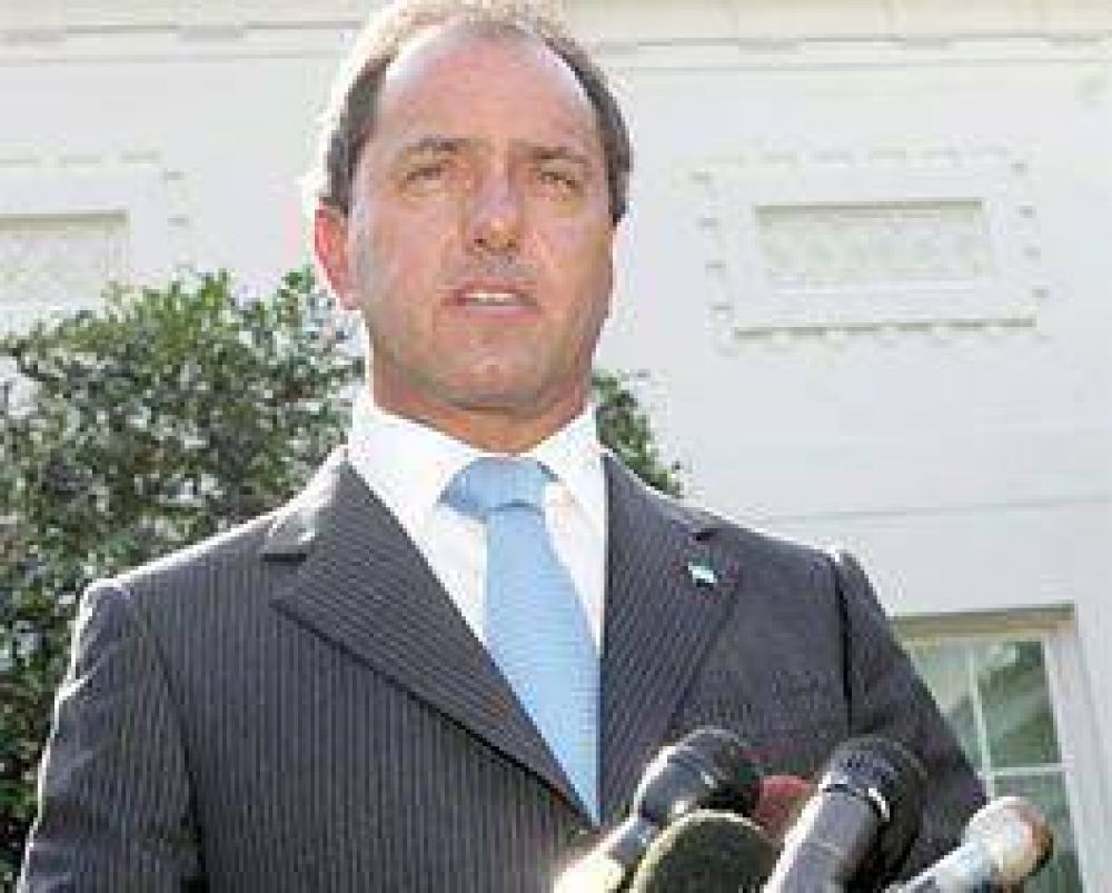 Scioli: "Algunos parece que todav�a siguen en campa�a"