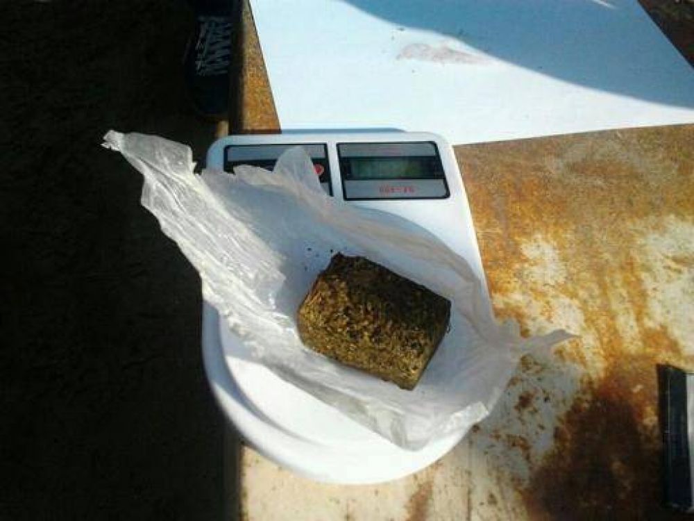 Tras un desorden de magnitud secuestran importante cantidad de Droga en el Sur de la Capital