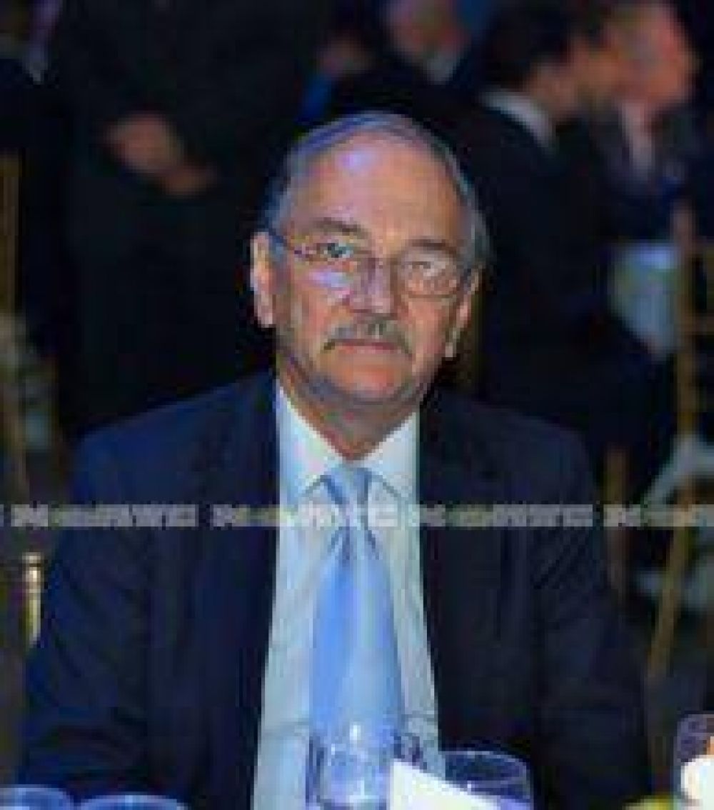 �Capitanich no sabe qu� hacer en Buenos Aires, entonces viene ac� a hablar pavadas�, minimiz� Bacileff Ivanoff