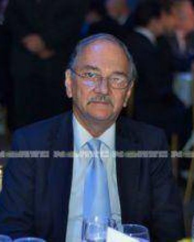 �Capitanich no sabe qu� hacer en Buenos Aires, entonces viene ac� a hablar pavadas�, minimiz� Bacileff Ivanoff