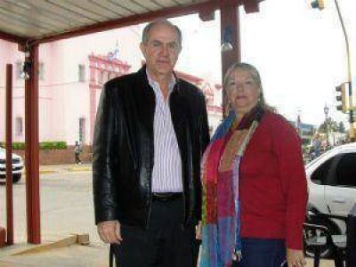 Roy Nikisch y Alicia Azula recorrieron Villa �ngela