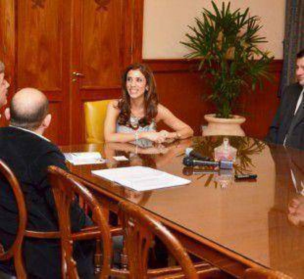 Gobernadora recibi� a intendente La Banda en audiencia