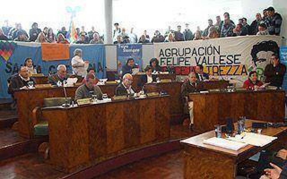 Siguen los cruces por el reclamo para elevar el m�nimo municipal