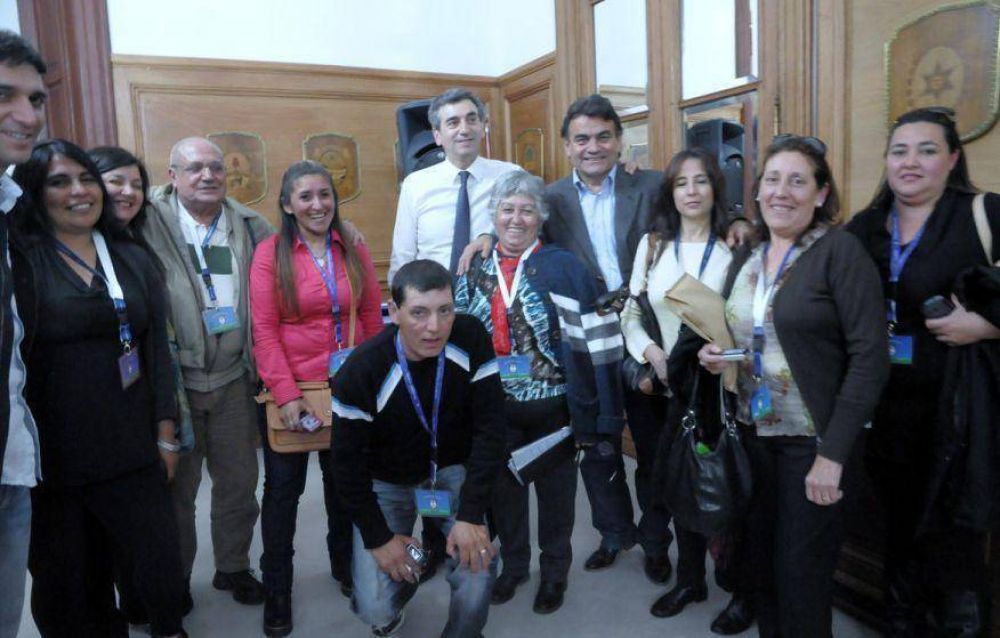 Autoconvocados contra la subestaci�n el�ctrica en Quilmes marcan posici�n tras la reuni�n con el Ministro Randazzo
