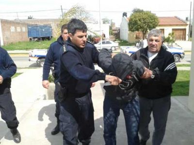 Incautan 100 grs. de coca�na, 500 grs. de marihuana y aprehenden a 5 personas 