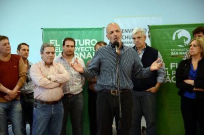 Dom�nguez critic� a diputados que votaron contra ley de pago soberano