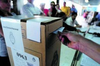 La oposici�n pide que se unifiquen comicios, pero el oficialismo responde que no es viable