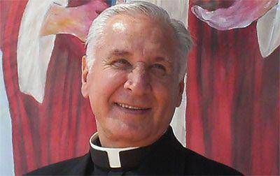 El padre Dar�o Betancourt llega por primera vez a Ober�