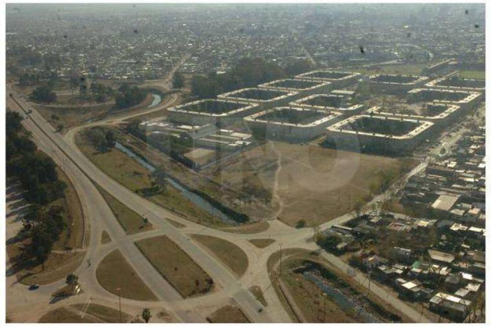 Centenario le dar� a la polic�a �el plano de la inseguridad�