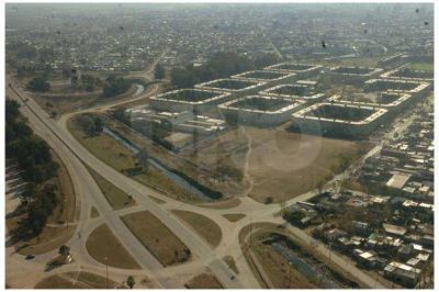 Centenario le dar� a la polic�a �el plano de la inseguridad�