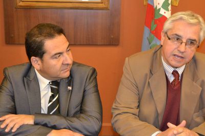 Docentes y empleados de Educaci�n podr�n comprar autos por sistema leassing