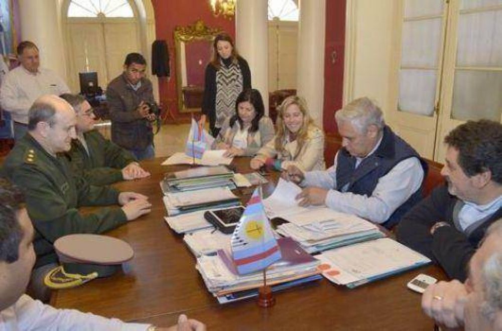Ampl�an los controles en accesos a la ciudad
