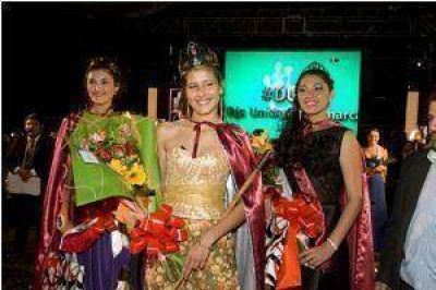 Ana Carolina fue elegida Reina de los Estudiantes 2014