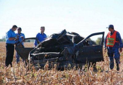 S�enz Pe�a: una mujer muri� en tremendo vuelco en la ruta 95