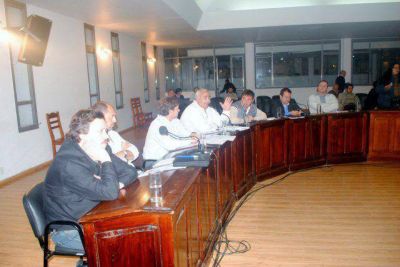 Concejales del FAUnen solicitan mejorado asf�ltico y sem�foro en la zona del Barrio Federal
