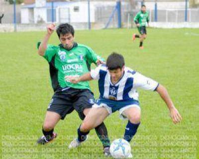 Jorge Newbery consigui� con lo justo la primera victoria en el certamen