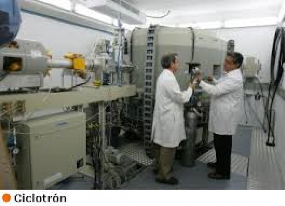 Se realiz la apertura de ofertas para la compra de equipamiento del centro de medicina nuclear