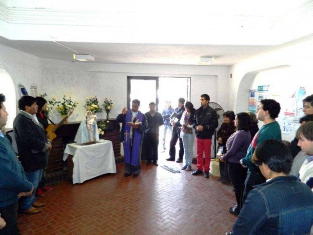 La imagen de la Virgen visit� Ministerio