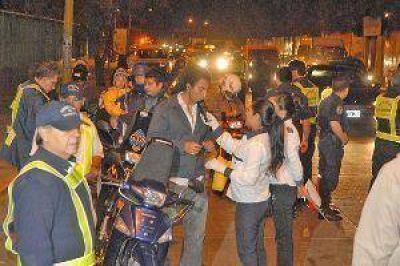 Piden a los padres que no presten veh�culos a sus hijos durante los festejos de la primaver