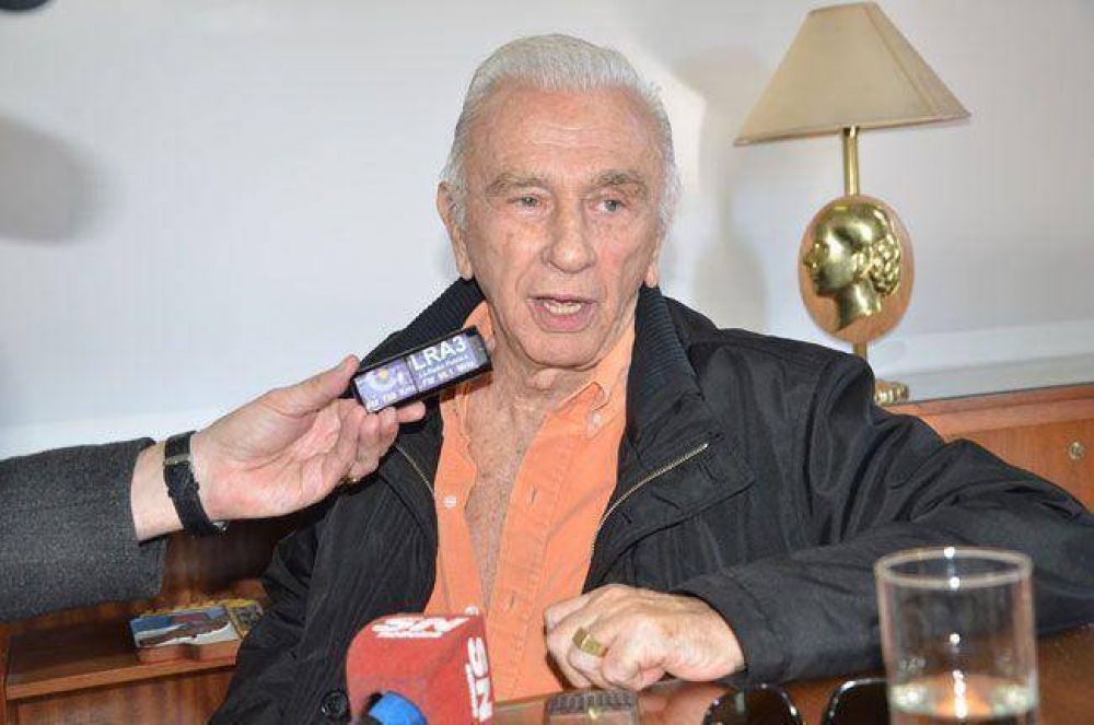El PJ insiste en desdoblar las elecciones