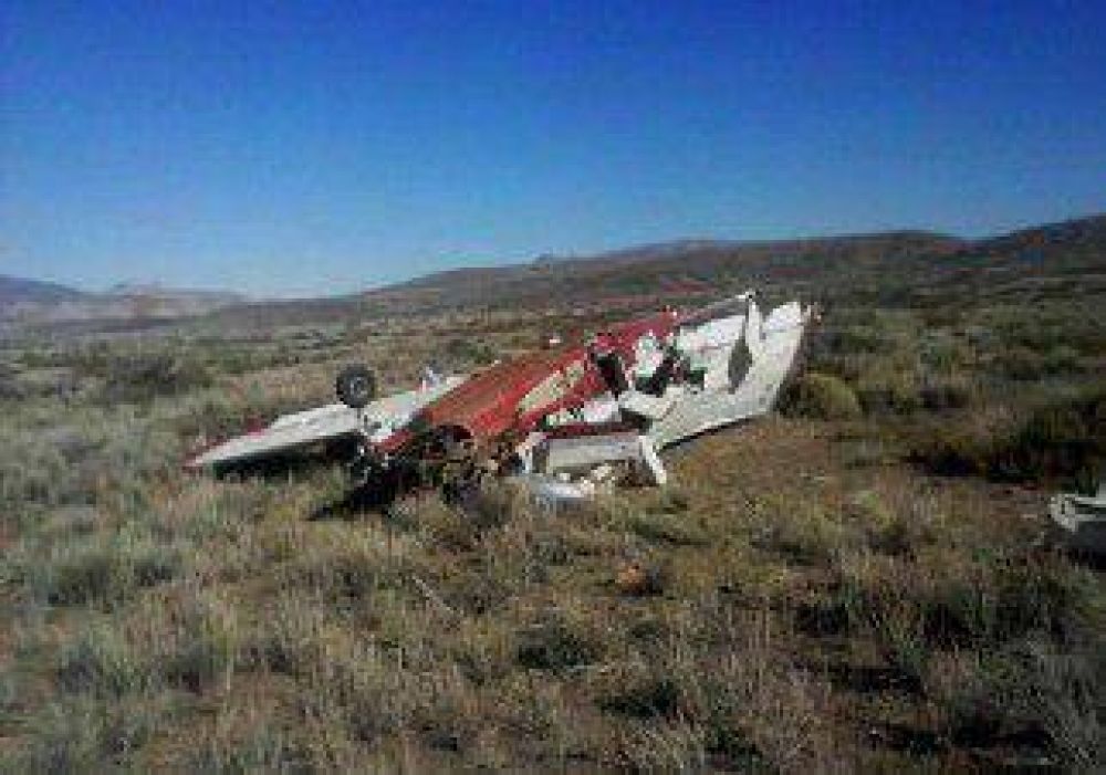 Chos Malal: el avi�n cay� por una falla en el motor 