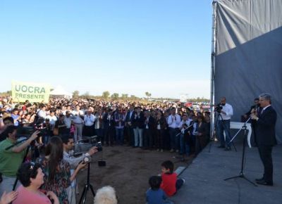 Arranc� la construcci�n de 1.000 viviendas y anunciaron otras 500 en la ciudad de San Luis