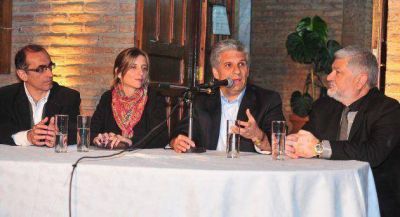 El gobernador adjudic� la construcci�n de la cuarta Planta de Residuos S�lidos Urbanos