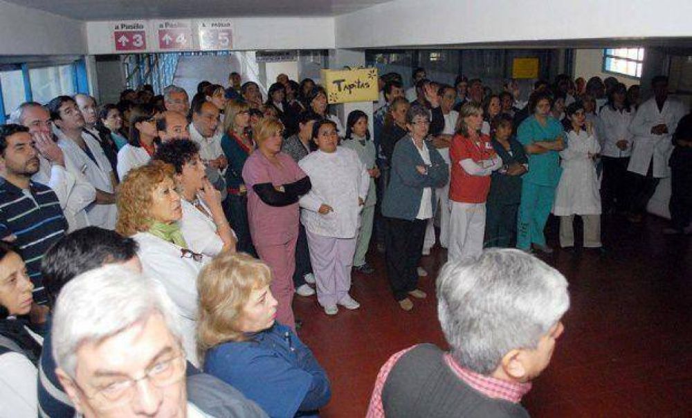 �Hay dos Ministerios de Salud� en la provincia