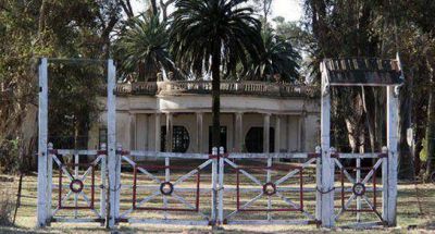 Intentan quedarse con un campo donado a una ONG