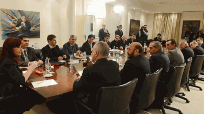 Tras arduas negociaciones, las provincias petroleras llegaron a un acuerdo con Naci�n para reformar la Ley de Hidrocarburos