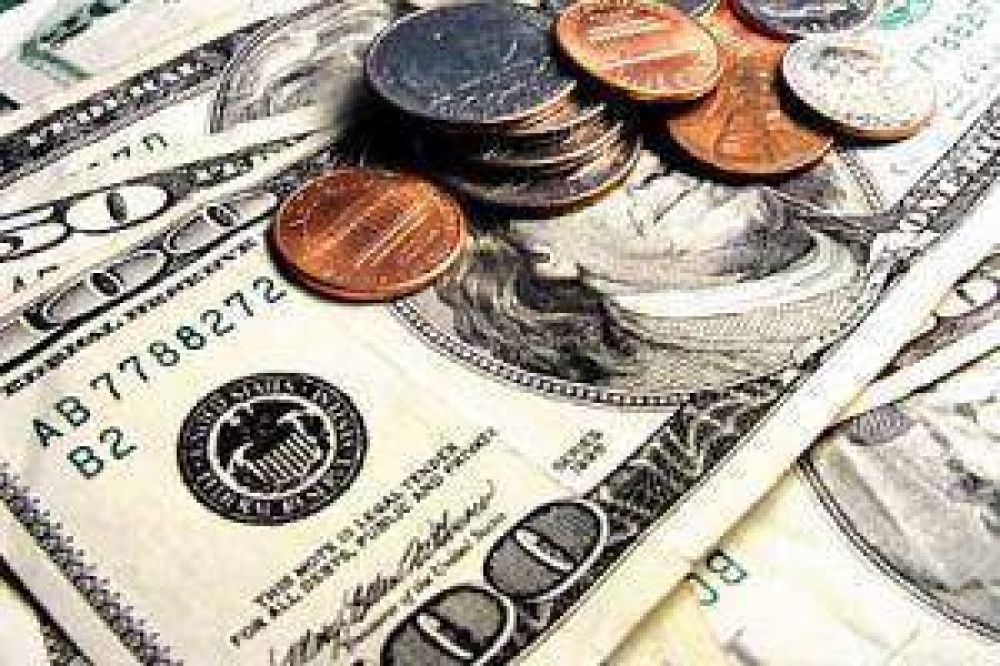 Fuerte suba del d�lar bolsa y alta especulaci�n en las cuevas llevaron al blue al r�cord de $ 14,70