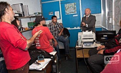 Aiello recibi� a �Patria Grande� para tratar la grave problem�tica en los barrios